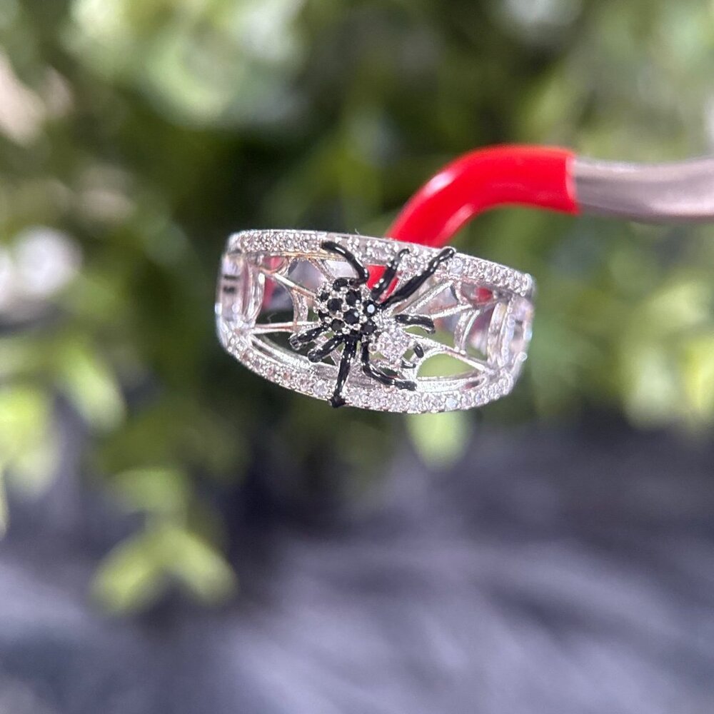 Silver Spider‎ Rhinestones Ring - Picture 2 of 6